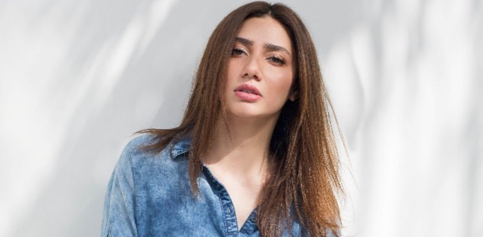 डिप्रेशन में है पाकिस्तानी एक्ट्रेस माहिरा खान, रईस फिल्म की आलोचना ने किया ट्रिगर 