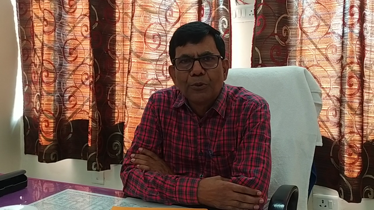 खाकपति से करोड़पति बनने का खेल : पार्ट 3 -  पुलिस ने लेखा लिपिक और कंप्यूटर ऑपरेटर को भेजा जेल