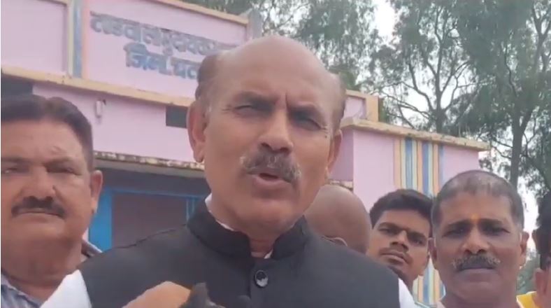 हाल-ऐ- टंडवा : निजी कंपनियों की चांदी और धूल फांकते स्थानीय लोग