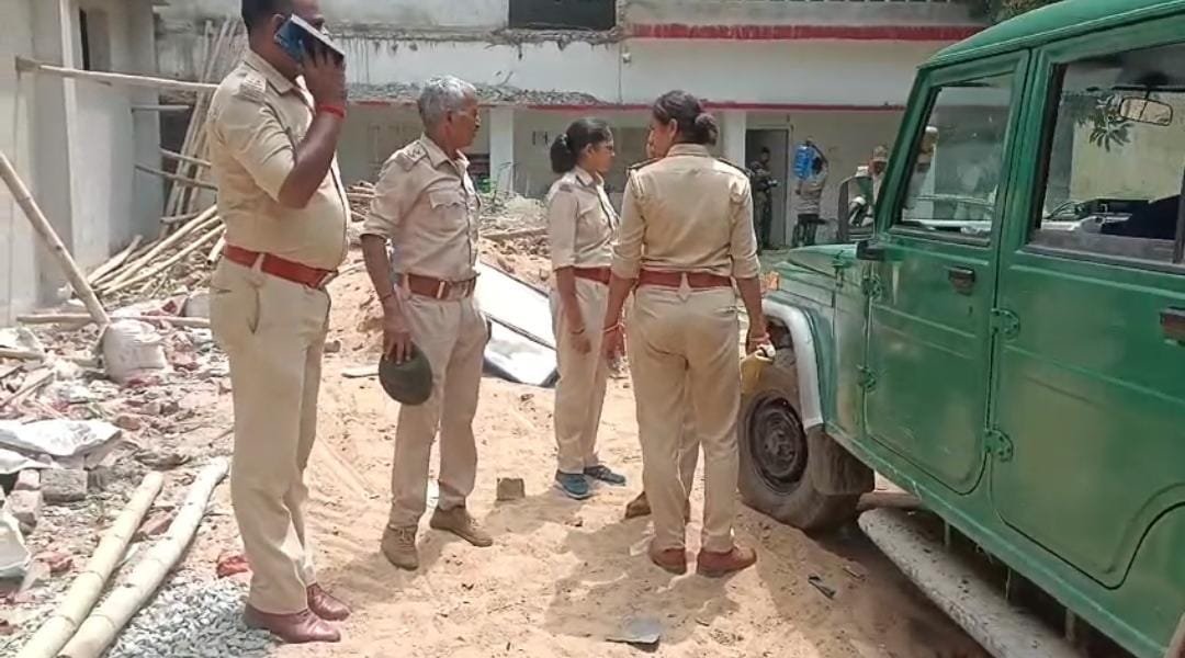 कैमूर:वन विभाग की टीम पर असामाजिक तत्वों ने की फायरिंग, कई कर्मी घायल, जानें किस बात को लेकर हुआ विवाद   