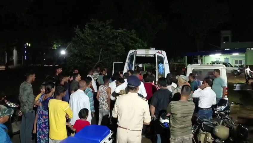 होटल में चाय पी रहे युवक को घूरना पड़ा महंगा,चलाई ताबड़तोड़ गोली,दो घायल