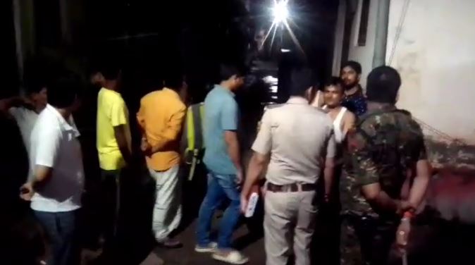 वार्ड पार्षद प्रतिनिधि के घर के समीप ताबतोड़ फ़ायरिंग, इलाके में फैली दहशत, सीसीटीवी फुटेज खंगाल रही पुलिस