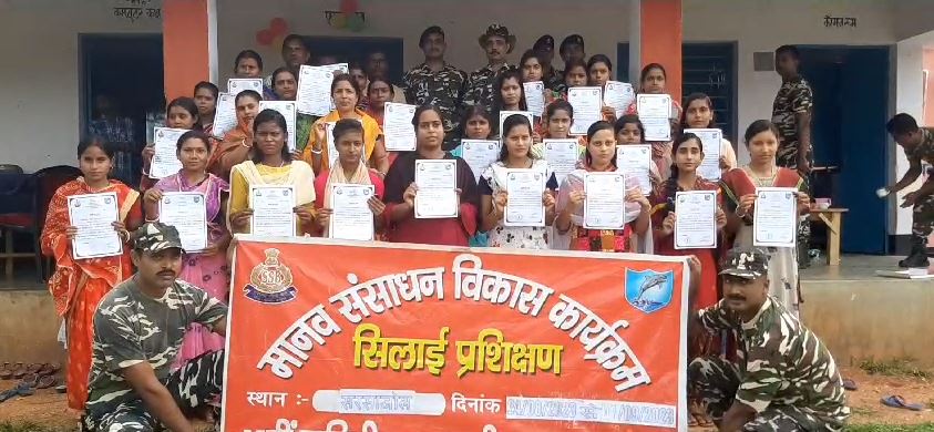 जहां कभी गूंजती थी बंदूक की गोलियां वहां सुनाई पड़ रही है सिलाई मशीन की खनक, जानिए डिटेल्स