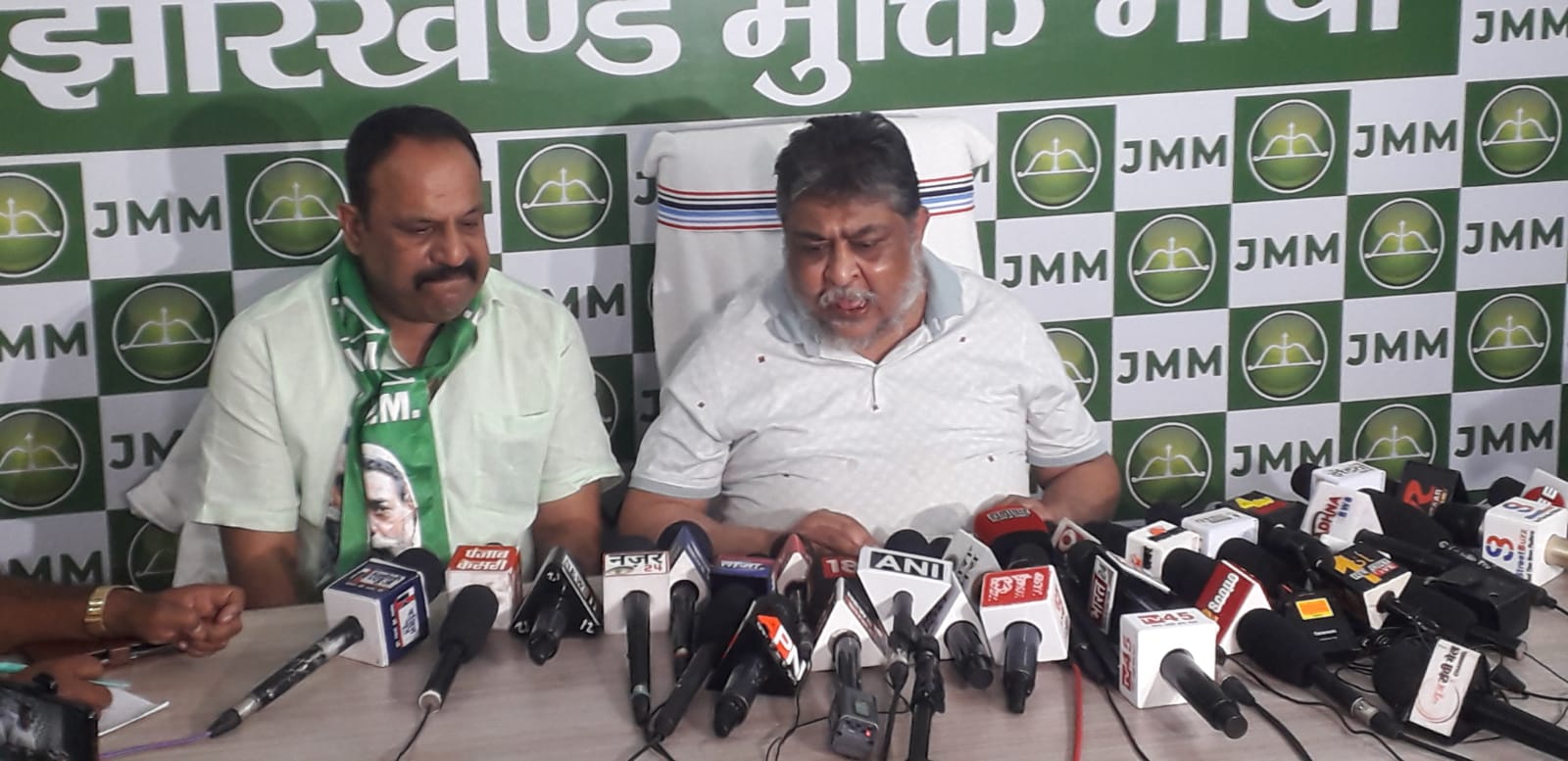 डुमरी उपचुनाव जीत से उत्साहित I.N.D.I.A: झामुमो ने कहा एजेंसियों को आगे कर नहीं जीत सकते चुनाव