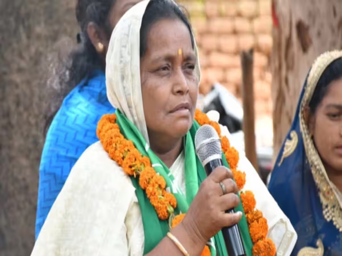 डुमरी विधानसभा में JMM ने लगातार पांचवीं बार फहराया जीत का परचम, लेकिन आजसू- भाजपा के साथ आते ही सिमटा जीत का अंतर