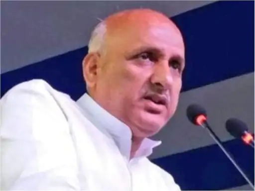 जीभ की कीमत दस करोड़ तो गले की कीमत क्या होगी! शिक्षा मंत्री चन्द्रशेखर ने रामचरित मानस में पोटेशियम साइनाइड होने का किया दावा