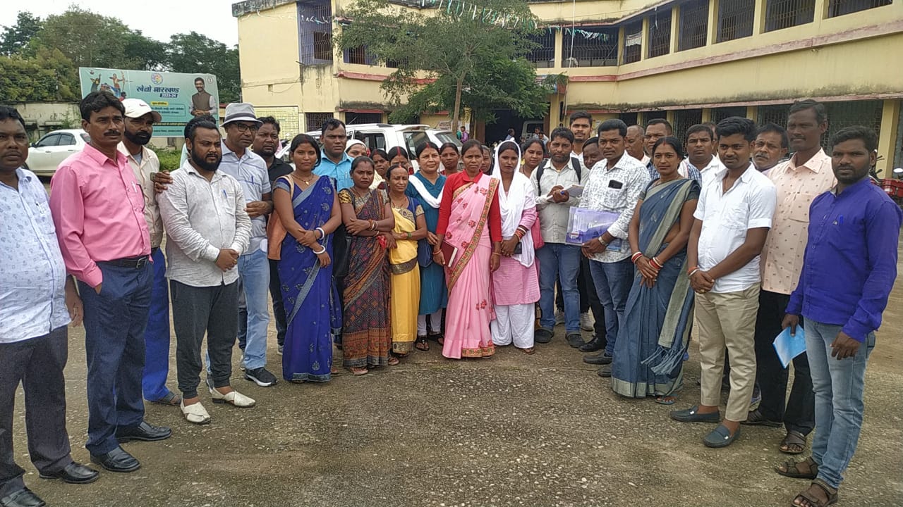 गोमिया के पंचायत समिति सदस्यों ने बैठक का किया बहिष्कार, जानिए क्या है मामला