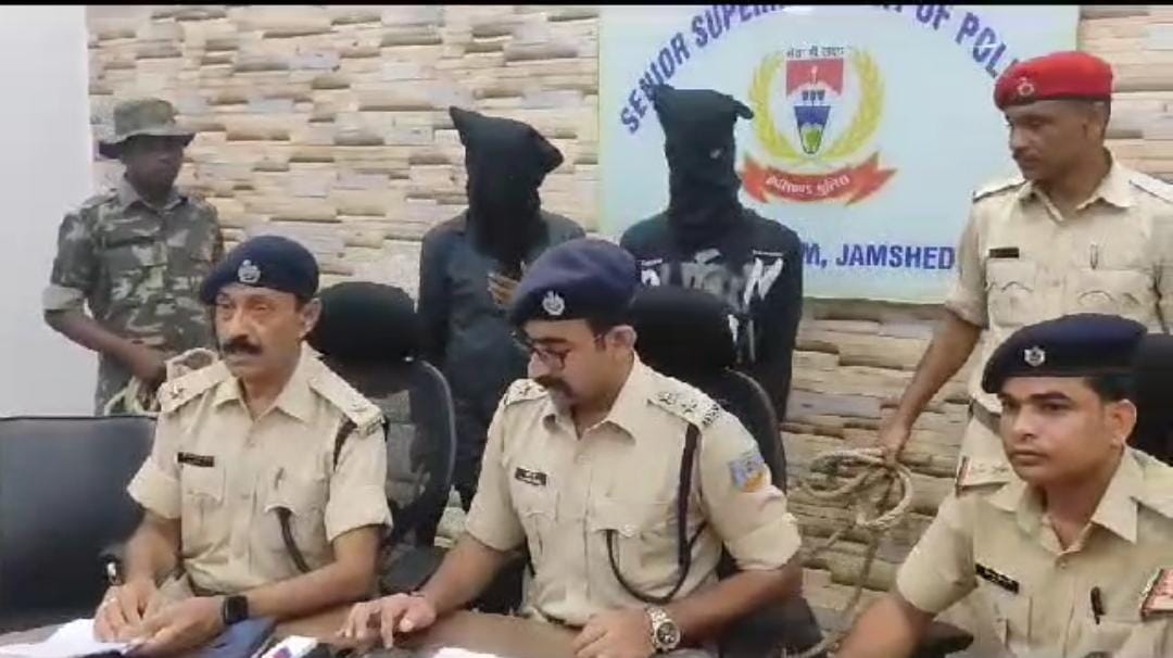 जमशेदपुर पुलिस ने चोरी और छिनतई के दो मामलों का किया खुलासा, 4 गिरफ्तार