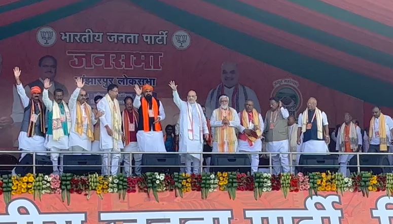 कौन तेल, कौन पानी ! अमित शाह ने उलझाई बिहार की राजनीति