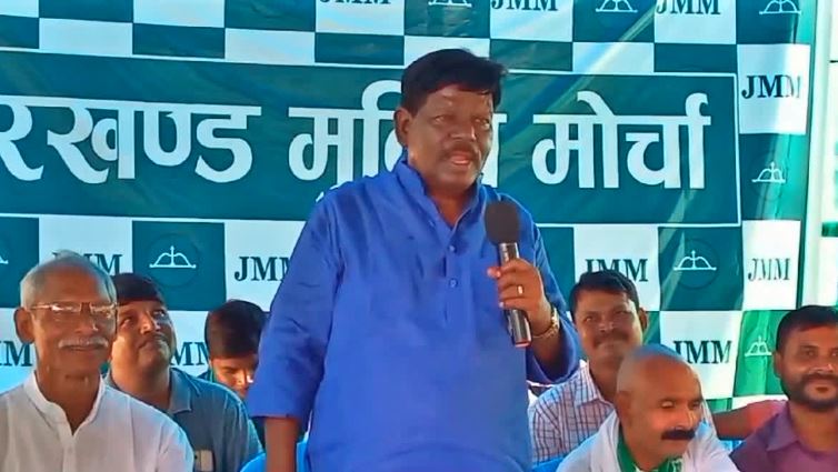 हेमलाल मुर्मू ने बजरंगबली की मूर्ति हटाने का दिया अल्टिमेटम. जेएमएम नेता ने कहा-‘आदिवासियों की जमीन लूटने नहीं देंगे’