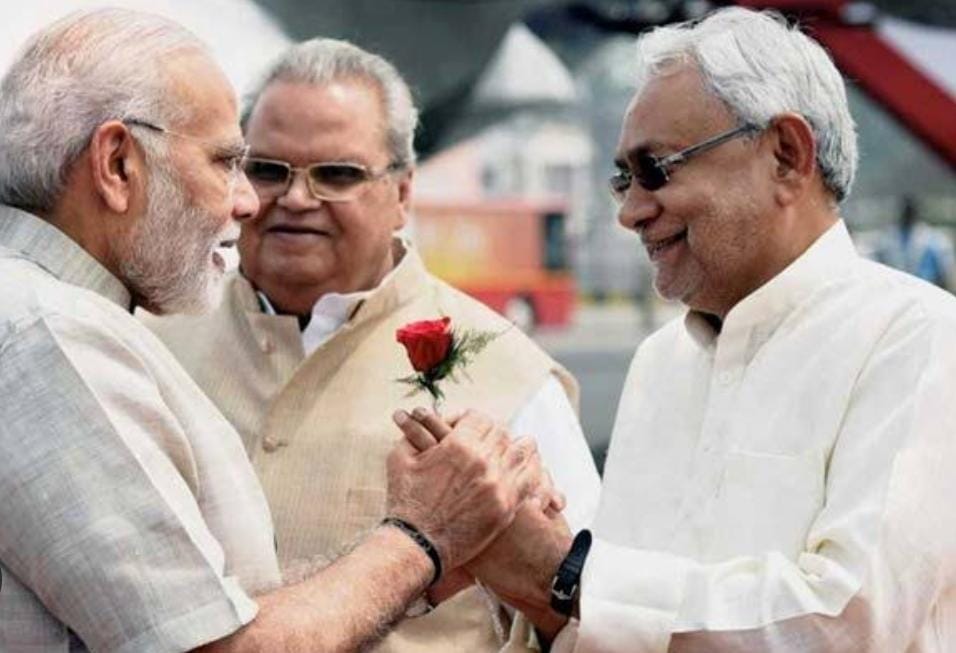 हैप्पी बर्थडे प्रधानमंत्री जी! 73 साल के हुए पीएम नरेंद्र मोदी, नीतीश कुमार ने ट्वीट कर दी बधाई, जानें क्यों गरमाई बिहार की सियासत   