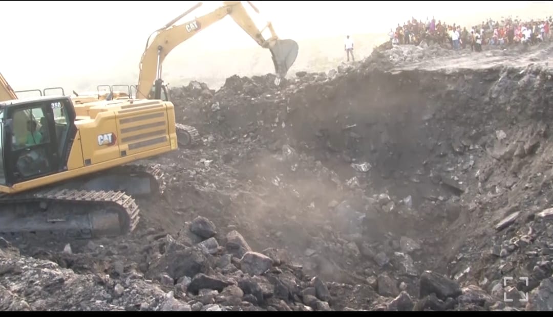 धनबाद में तीन महिलाएं जीवित दफ़न ,सबसे बड़ा सवाल -किसे माना जाये कसूरवार 