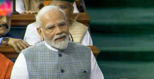 ’मैने कभी नहीं सोचा था कि रेलवे स्टेशन पर चाय बेचनेवाला संसद तक पहुंच जाएगा’, विशेष सत्र में पीएम मोदी भावुक होकर उन खास पलो को किया याद