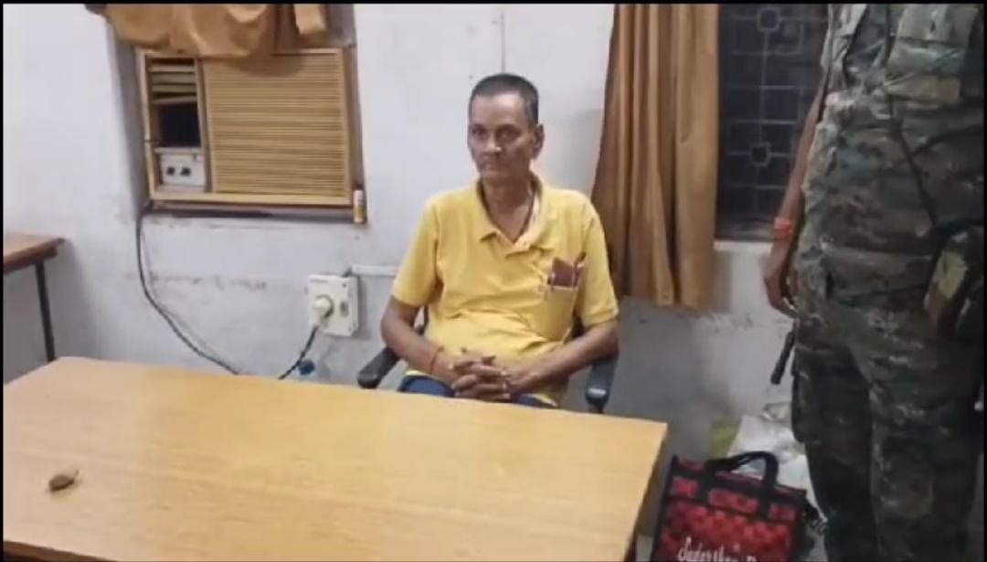 लौहनगरी में एसीबी ने 15 हजार घुस लेते दरोगा को किया गिरफ्तार, जानें कैसे एसीबी की जाल में फंसा घूसखोर   