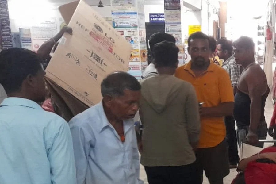 गिरिडीह: पर्व की खुशी मातम में तब्दील, पूजा के लिए तालाब से बालू लाने गई चार बच्चियों की डूबने से मौत, इलाके में मातम