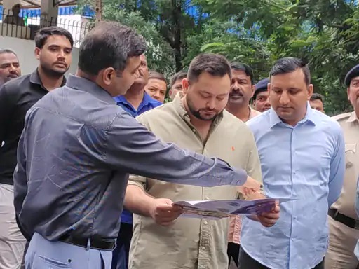 Land for Jobs case:17 के खिलाफ समन जारी, तेजस्वी का बयान 2024 के पहले चलता रहेगा यह सब