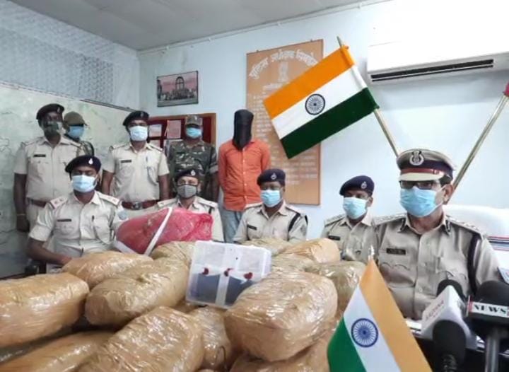 ओडिशा से नेपाल जा रहा 76 किलो गांजा बरामद,एक गिरफ्तार