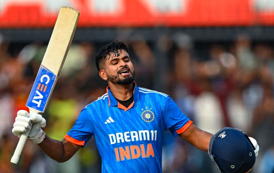 होल्कर स्टेडियम में शुभमन औऱ श्रेय्यस के बल्ले ने मचाया हंगामा, ऑस्ट्रेलियाई गेंदबाजों की बजाई बैंड, जीत लिए रखा 400 रन का टारगेट