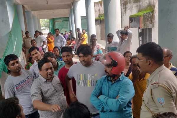 एमजीएम में प्रसव के बाद महिला की मौत पर बवाल, परिजनों ने लगाया लापरवाही का आरोप