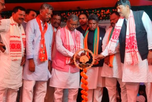 बाबूलाल की संकल्प यात्रा का कारंवा पहुंचा पश्चिम सिंहभूम, मुख्यमंत्री हेमंत सोरेन की सरकार को बताया लूट-खसोट करने वाली