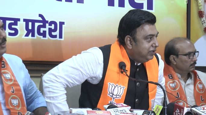 अल्पसंख्यकों के मुद्दे पर प्रधानमंत्री की तारीफ में बांधा पुल, लेकिन दानिश अली के सवाल पर निःशब्द हो गये राष्ट्रीय प्रवक्ता जफ़र