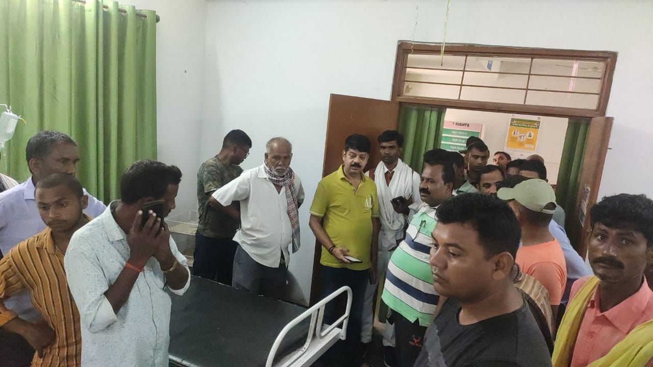 पलामू में सड़क हादसा, बाइक दुर्घटना में दो की मौत दो गंभीर रूप से घायल