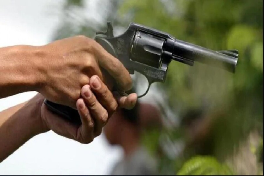 रांची: दो युवकों पर अपराधियों ने चलाई अंधाधुंध गोली, एक की मौत एक घायल