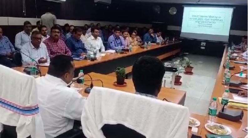 राज्य में बढ़ते डेंगू को लेकर स्वास्थ्य मंत्री बन्ना गुप्ता ने रखी बैठक, दिए कई निर्देश 