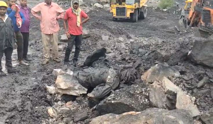 सीसीएल माइंस हादसे के 50 घंटे बाद मलवे में दबा मिला सुरक्षा गार्ड का शव