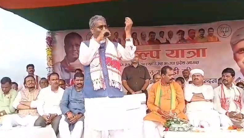 बोले बाबूलाल- ईडी के डर से भाग कर पलामू पहुंचे हेमंत! आने वाले दिनों में होटवार होगा सीएम का ठिकाना