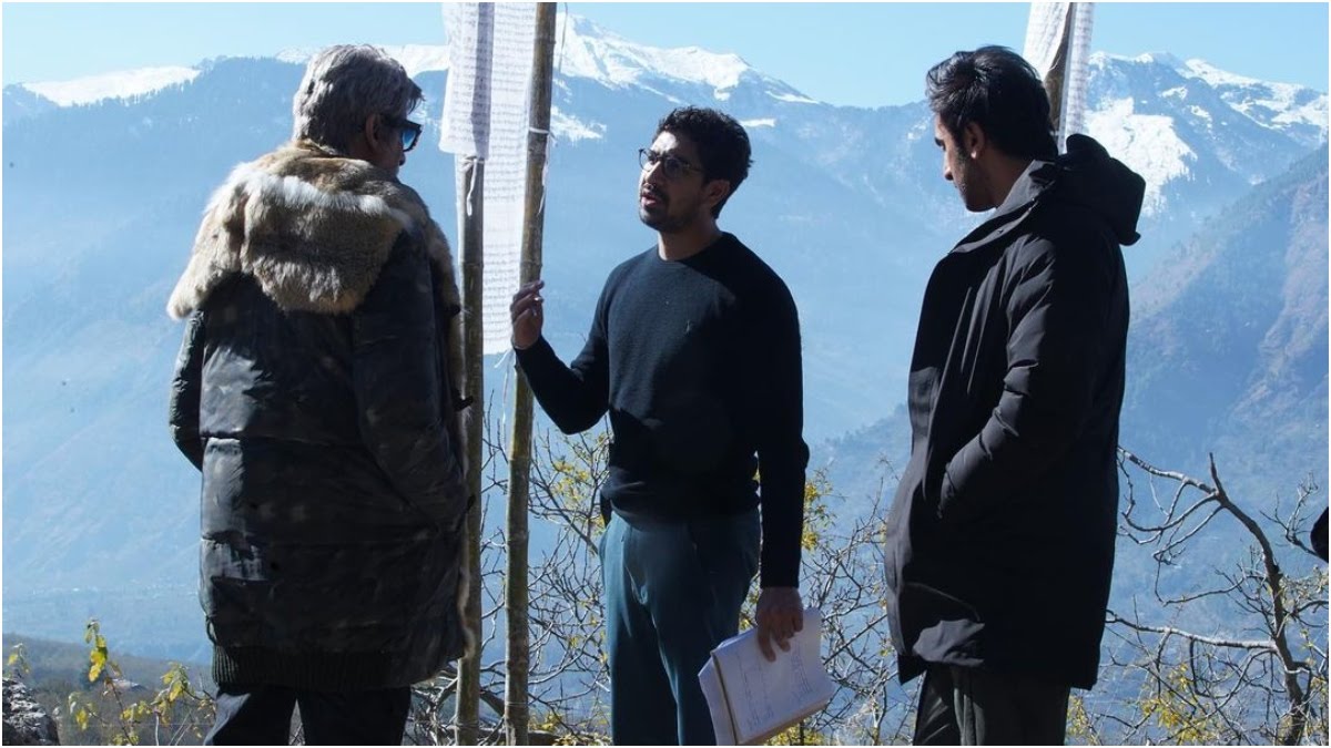 आयन मुखर्जी ने ब्रह्मास्त्र के सेट से शेयर की तस्वीर , फैंस में काफी उत्साह