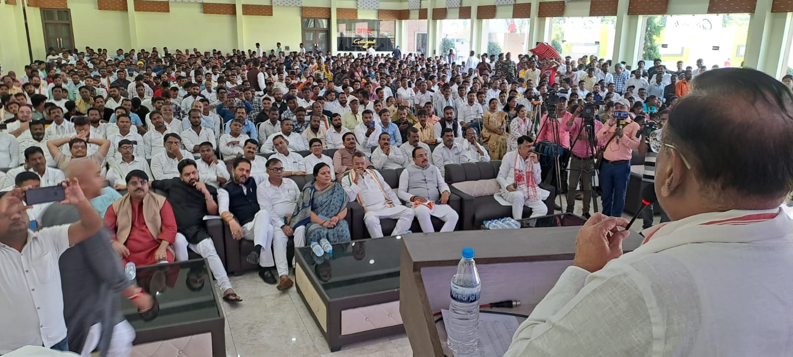 जुड़ेगा भारत, जीतेगा इंडिया! मिशन 2024 को लेकर मैदान में कांग्रेस, यूथ कांग्रेस के मिलन संरोह में प्रभारी ने युवाओं में भरा जोश