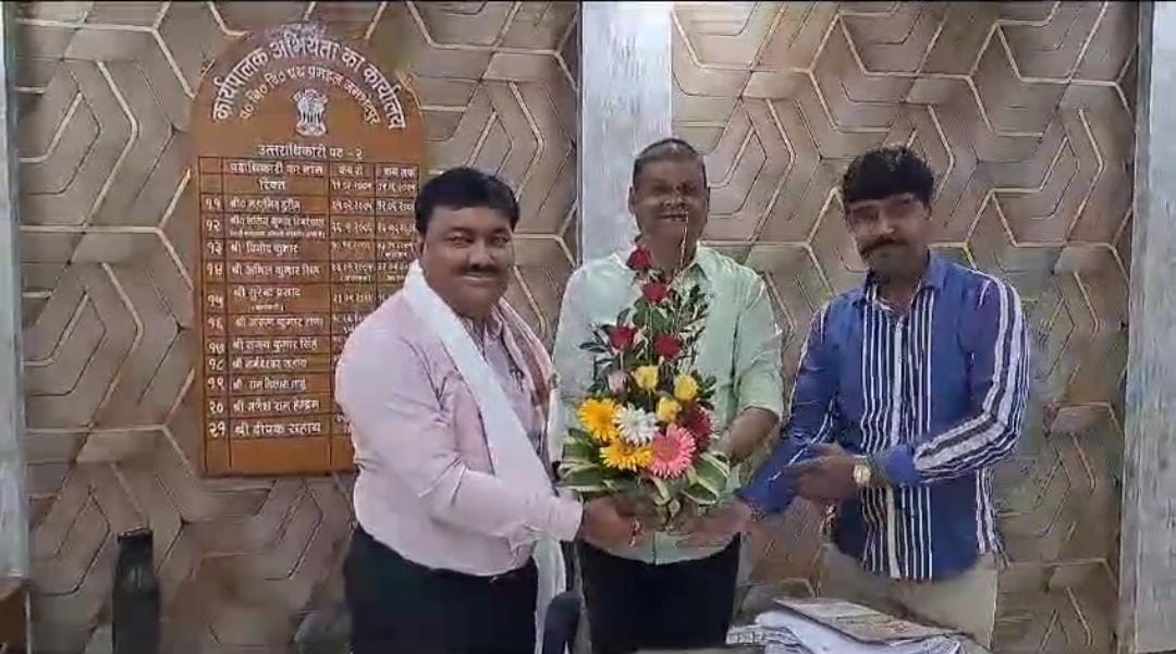 जमशेदपुर: लोगों को ब्रिज के गड्ढे और जर्जर सड़क से मिली मुक्ति, शिकायत के बाद पथ निर्माण विभाग ने लिया एक्शन