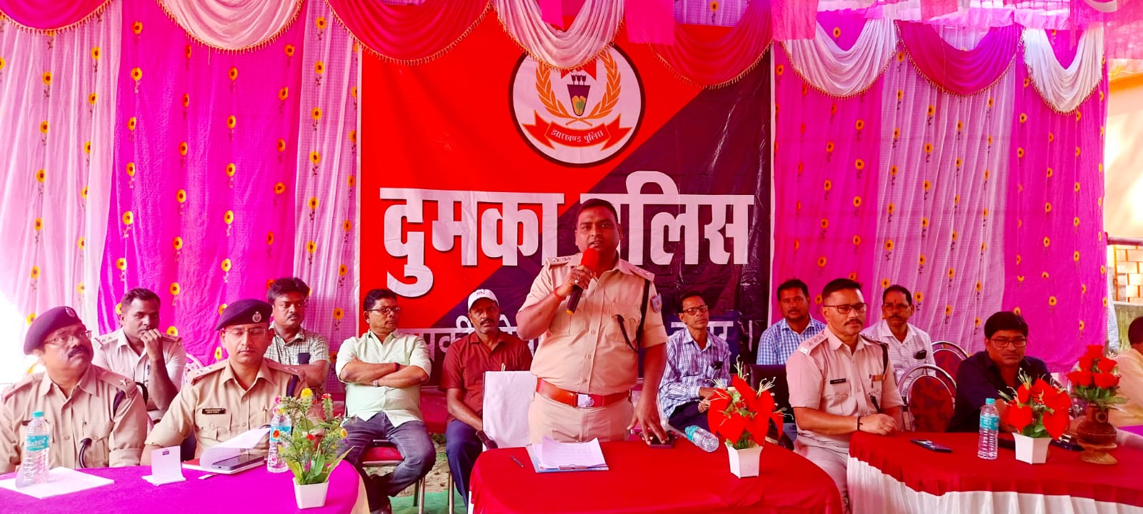 पुलिस पब्लिक के बीच संबंध मजबूत करने में जुटे एसपी, थाना स्तर पर लगा रहे है जनता दरबार