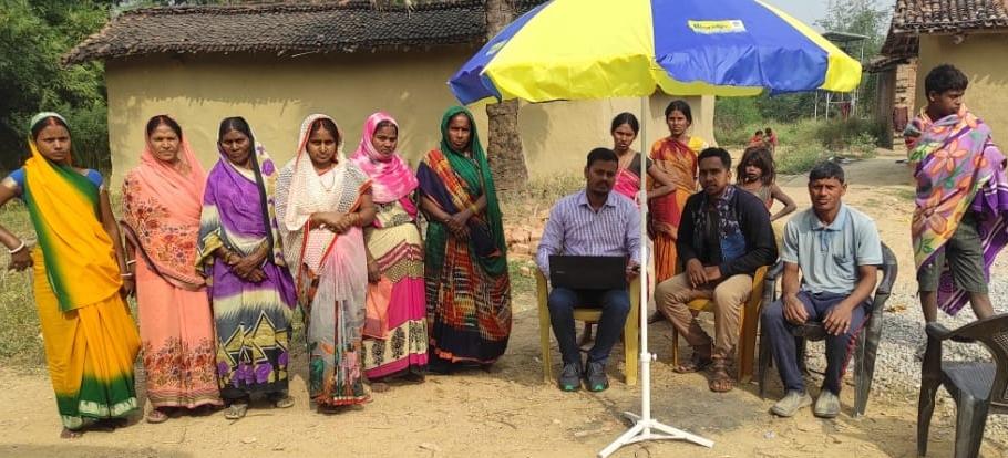 खबर का असर: अब गैस स्टोव पर बनेगा खाना, उज्जवला योजना से जोड़े गए ये दलित परिवार