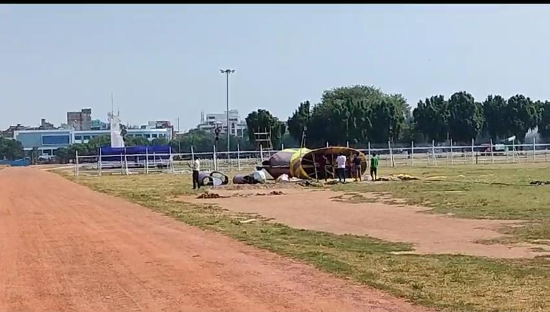 पटना: ऐतिहासिक गांधी मैदान में जोरों शोरों से चल रही है रावण दहन की तैयारी, पढें क्या है सुरक्षा के इंतजाम 