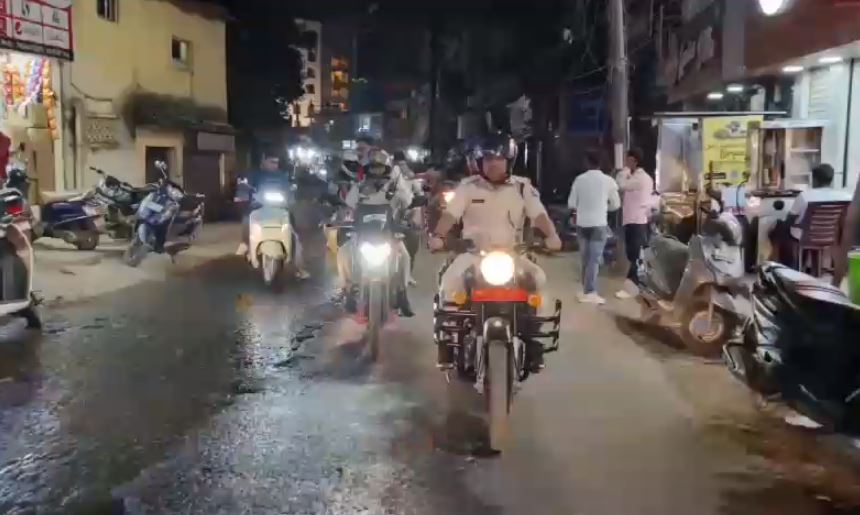 रांची की सड़कों पर DC, SSP को क्यों निकलना पड़ा बाइक से, जानिए