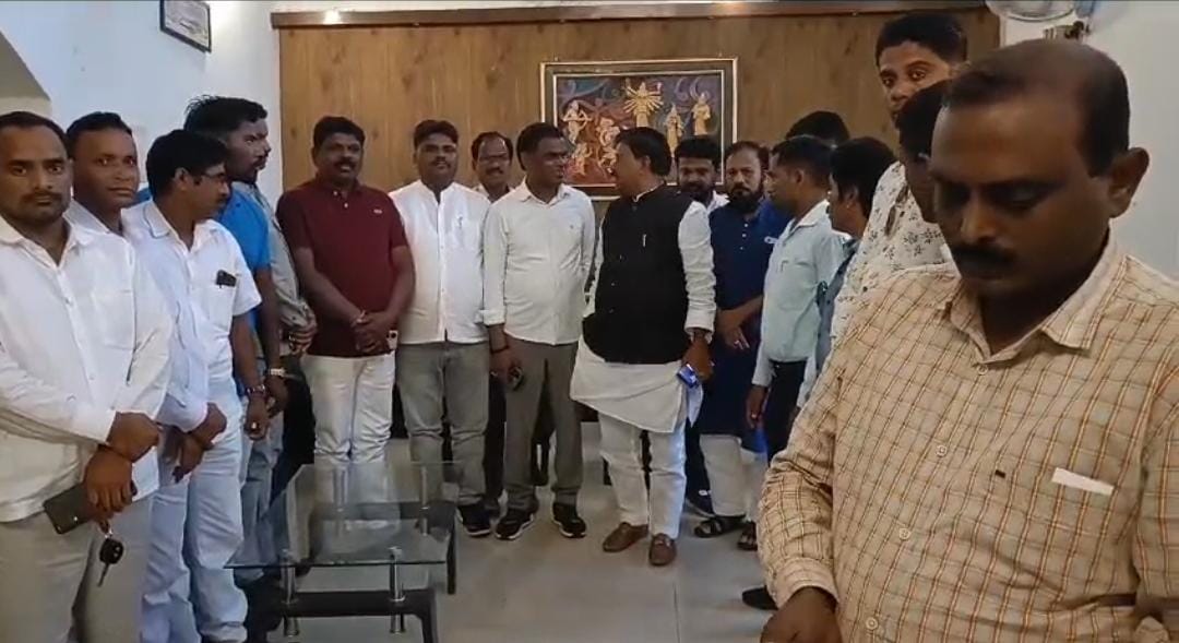 लोहरदगा: 2024 की तैयारी में जुटी झारखंड कांग्रेस, बंधु तिर्की ने बैठक कर कार्यकर्ताओं को दिया ये निर्देश