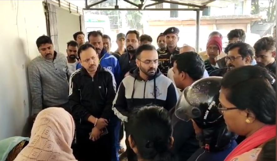 लोहरदगा में तेज रफ़्तार की चपेट में आने से एक जवान की मौत, पुलिस लाइन में सलामी समारोह का आयोजन