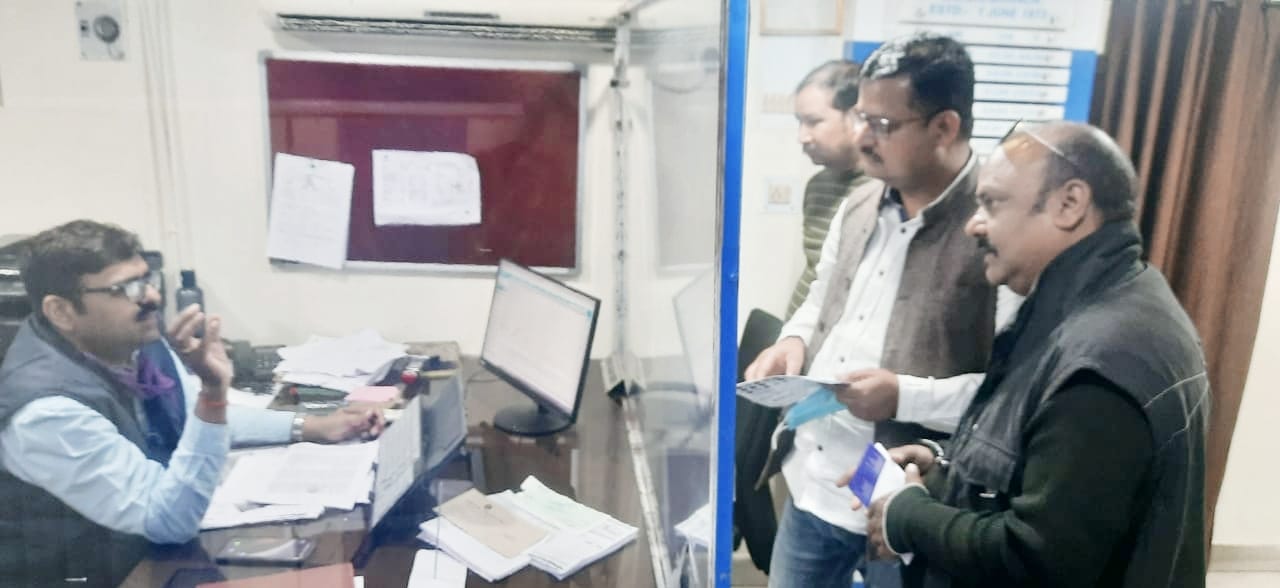 न ओटीपी लिया और न पासवर्ड, खाते से उड़ा लिए 35000 रुपए