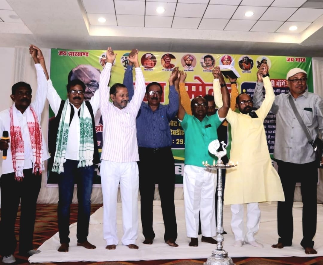 जेएमएम तोड़ेंगे नहीं, लेकिन हेमंत को छोड़ेंगे नहीं: लोबिन का नया नारा! विधान सभा की सभी 81 सीटों से उम्मीदवार उतारने की तैयारी में झारखंड बचाओ  मोर्चा