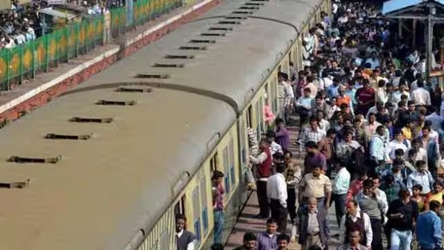 दिवाली औऱ महापर्व छठ को देखते हुए रेलवे का बड़ा फैसला, दिल्ली से पटना के बीच इन स्पेशल ट्रेन चलाने का लिया निर्णय  