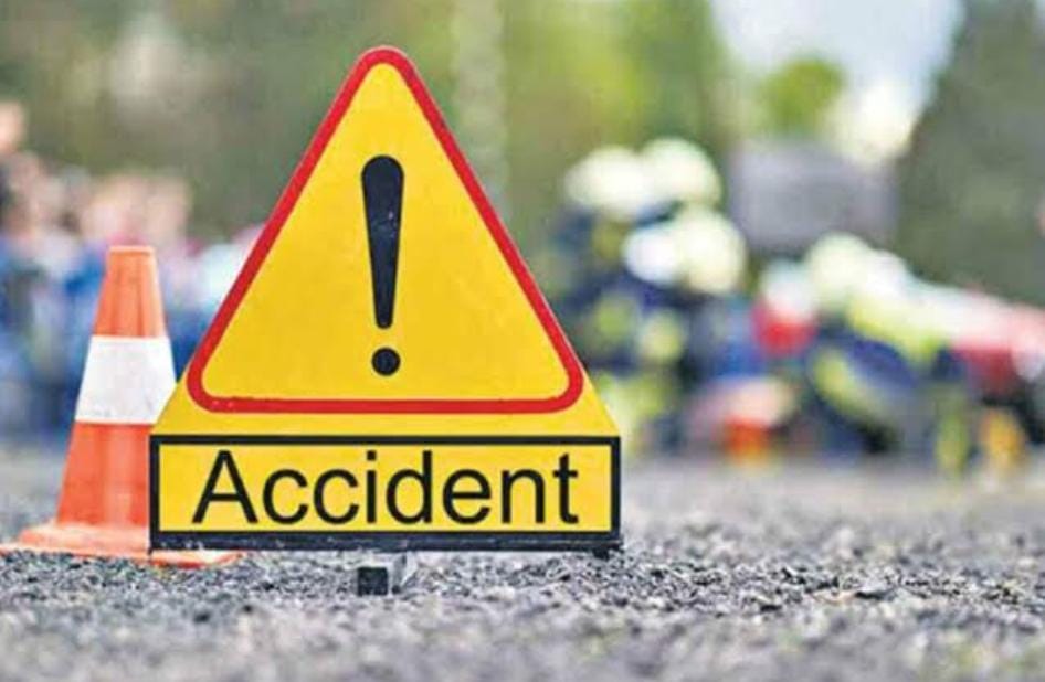 रफ्तार का कहर! जमशेदपुर के पोटका में ट्रक और ट्रेलर की सीधी टक्कर, एक की मौत एक घायल