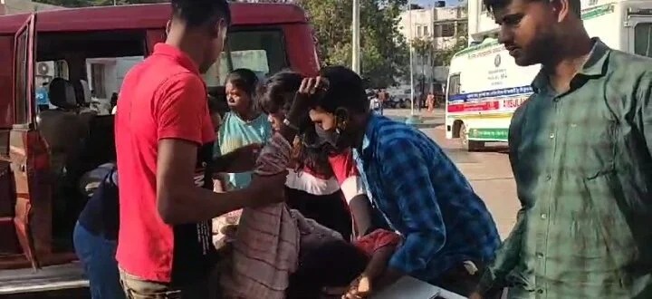 जमीन विवाद में दबंगों ने महिलाओं से साथ की मारपीट, एमजीएम में चल रहा इलाज 