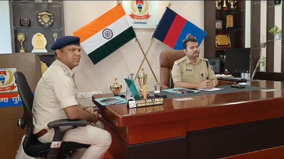 लोहरदगा:भाकपा माओवादी सदस्य आकाश नगेसिया रांची से गिरफ्तार, पढ़ें कैसे सरेंडर के बाद भी रविन्द्र गंझू के दस्ता से जुड़कर करता था काम