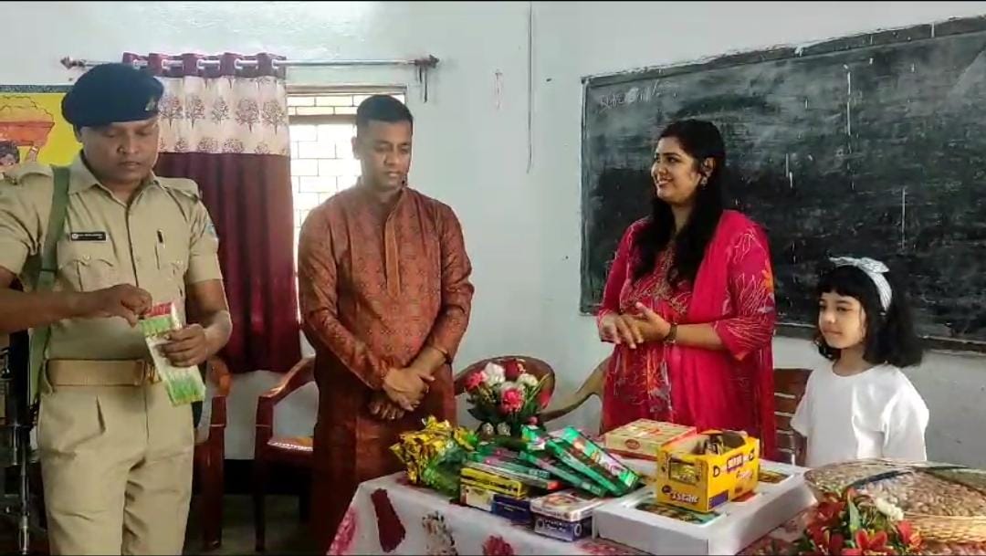एसएसपी किशोर कौशल ने बच्चों संग मनाई दिवाली की खुशियां, बच्चों के चेहरे पर दिखा उत्सव
