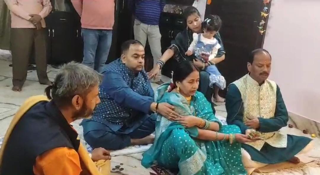 लौहनगरी में दीपावली की रही धूम, पढ़ें कैसे ओडिशा के महामहिम से लेकर मंत्री बन्ना गुप्ता ने पूरे उत्साह से मनाई दीपावली