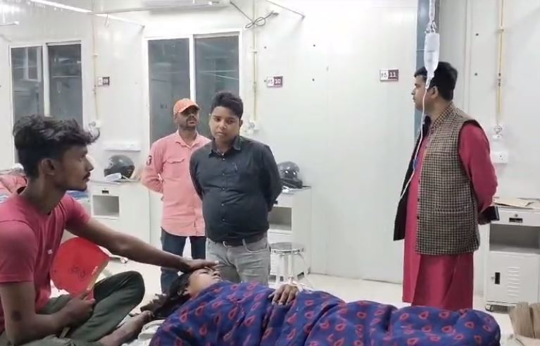सीतामढ़ी: चाय बनाने के दौरान सिलेंडर फटने से एक परिवार के छह लोग जख्मी