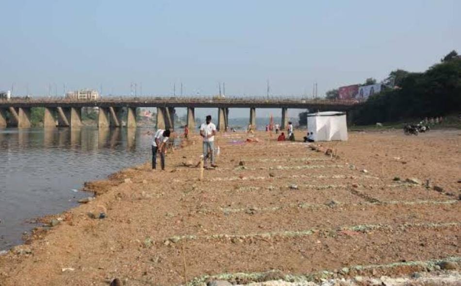 सरायकेला: छठ महापर्व के दौरान सुरक्षा को लेकर प्रशासन अलर्ट, मनचलों पर रहेगी पुलिस की पैनी नजर, पढ़ें और क्या है विशेष तैयारी   