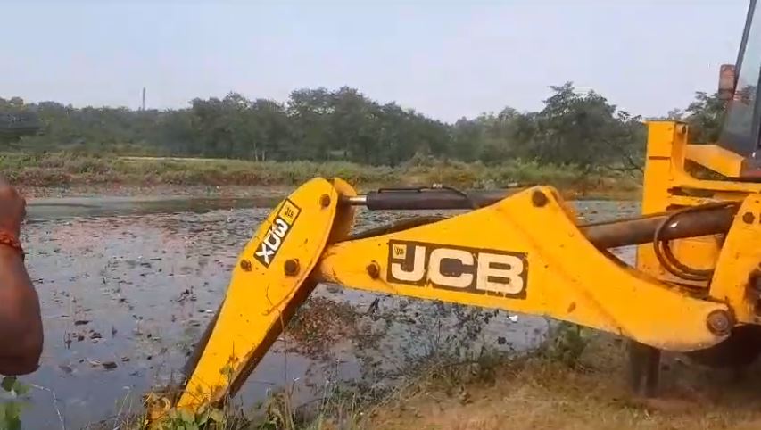 बोकारो: छठ घाट की साफ सफाई के दौरान युवक की मौत, गांव में मातम  